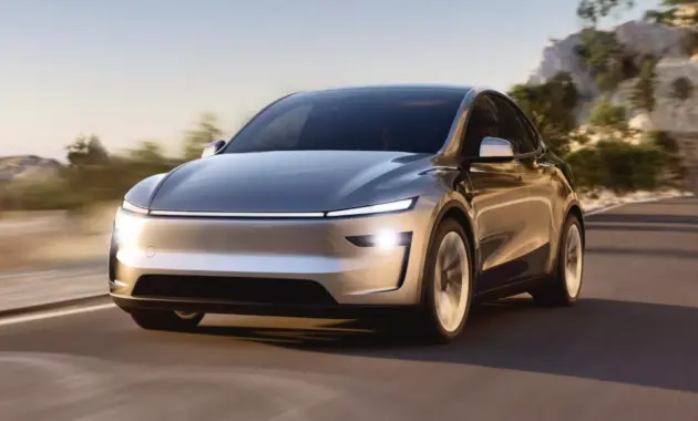2025 Tesla Model Y 'Juniper' finally debuts with bold looks, interior